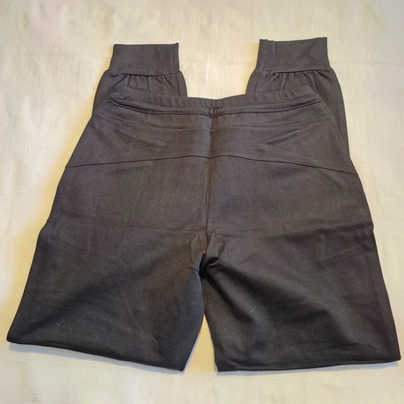 Black women's size 10 black athletic pants, no brand, feel better quality, NWOT - Picture 4 of 6